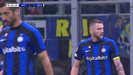 足球中超球队加练体能，主帅：必须跑起来